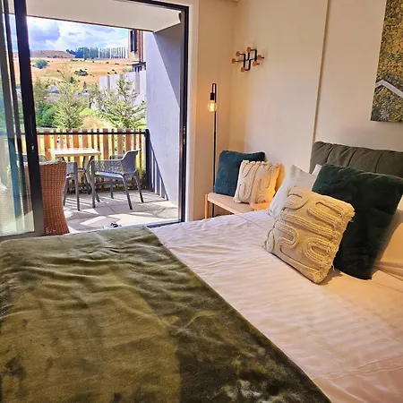 Remarkables Courtyard Studio